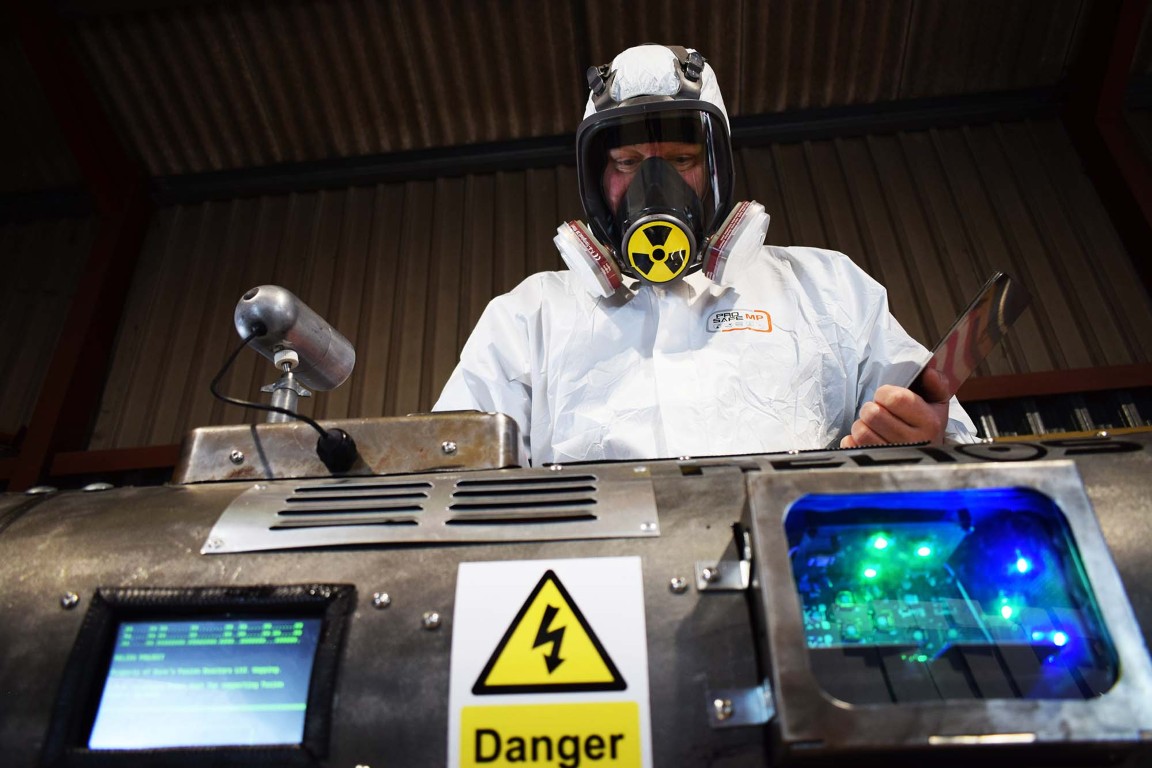 The HELIOS central computer can guide you - but can you trust it?